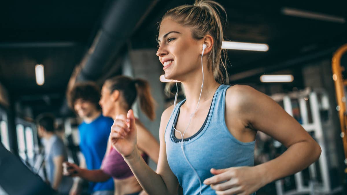 41-year-old gym chain closes locations and won’t let members quit